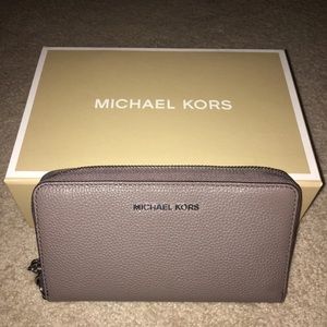 Michael Kors wallet